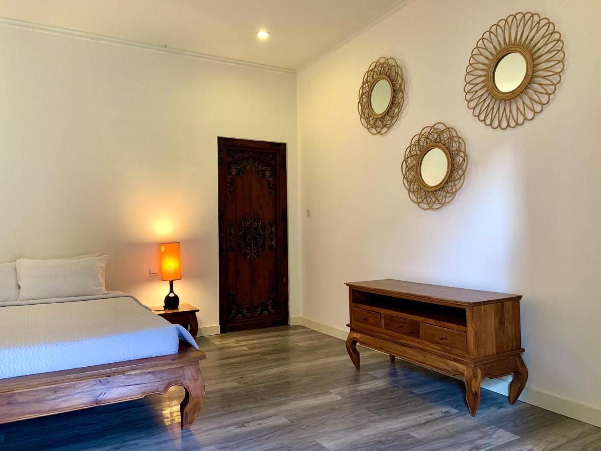 Alizee Villa Seminyak Exterior foto