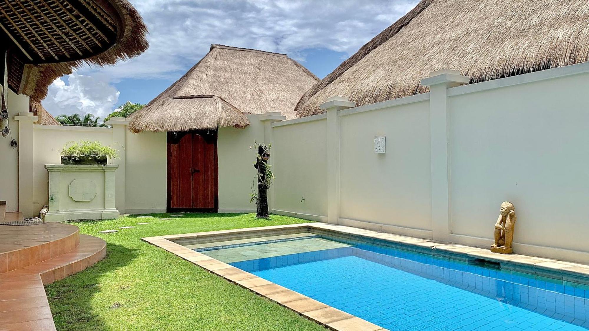 Alizee Villa Seminyak Exterior foto